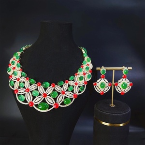 Set <span class=keywords><strong>di</strong></span> Gioielli Stile <span class=keywords><strong>Palazzo</strong></span> <span class=keywords><strong>di</strong></span> <span class=keywords><strong>Giada</strong></span> Placcato Oro Vintage, Collana e Orecchini per Donna, Regalo per Festival Cinesi, Set <span class=keywords><strong>di</strong></span> Gioielli <span class=keywords><strong>di</strong></span> Alta Gamma - Product Image 1