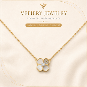 Collier en acier titane couleur or à motif floral pour femmes - Product Image 1