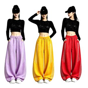 <span class=keywords><strong>Pantalones</strong></span> Deportivos Exclusivos de Verano-Otoño con Lentejuelas Plateadas y Corte Curvo - Product Image 1