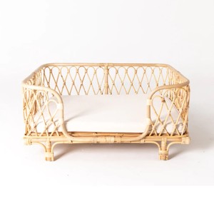 Lits pour chiot en rotin naturel fait à la main, lit pour animaux de compagnie, rotin en osier, lit pour chien, rotin naturel élégant, maison pour animaux de compagnie, cadeau rustique d'intérieur pour animal de compagnie - Product Image 1