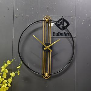 Horloge murale 3D en métal de luxe, 60 cm, personnalisée, style minimaliste contemporain, pour hôtel et décoration intérieure, silencieuse, vente directe usine - Product Image 4