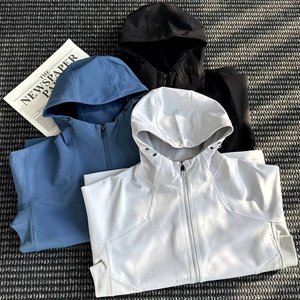 เสื้อแจ็คเก็ตซอฟต์เชลล์พรีเมียมแบบสั่งทำพิเศษ (OEM) พร้อมแผงผ้าถักใต้วงแขน คุณภาพสูงสำหรับกิจกรรมกลางแจ้ง เหมาะสำหรับความร่วมมือกับแบรนด์ต่างๆ - Product Image 3