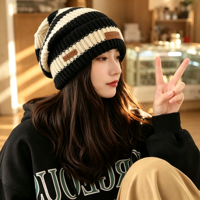   Bonnet d'hiver en tricot torsadé épais et confortable pour femme, avec pompon mignon, indispensable par temps froid