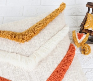 Funda de Cojín Decorativa para Sofá, Texturizada, Hecha a Mano, Estilo Boho, Color Marfil y Amarillo Mostaza - Product Image 2