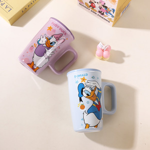 Tazza in Ceramica Mickey & Amici 500ml, Grande Capacità, Tazza da Caffè Dritta, Simpatica Tazza per Acqua con <span class=keywords><strong>Cartoni</strong></span> <span class=keywords><strong>Animati</strong></span> per Ufficio e Casa - Product Image 4