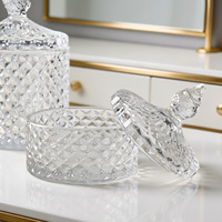Fabricant de pots en verre de luxe aux couleurs personnalisées, pots en verre de style européen avec couvercles, pots de rangement en verre cosmétique pour la maison et les restaurants