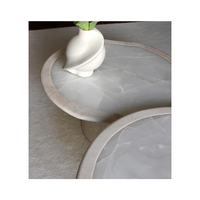 Table basse en onyx blanc naturel avec marbre travertin