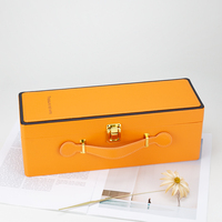 Boîte cadeau en cuir de luxe orange pour une bouteille de vin avec poignée, personnalisable avec logo, 15Y