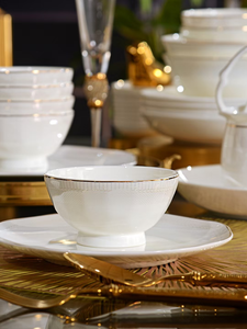 Juego <span class=keywords><strong>de</strong></span> Vajilla <span class=keywords><strong>de</strong></span> Porcelana Fina <span class=keywords><strong>Windsor</strong></span> Castle, 52 Piezas, Porcelana Blanca con Borde Dorado, Apto para Lavavajillas, para Familias y Bodas - Product Image 2