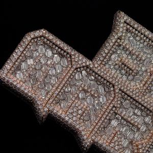 3.5インチカスタムネームペンダントVVS1ラボ成長ダイヤモンド10K固体ローズゴールドエメラルドカットミックスラウンドブリリアントカット - Product Image 5