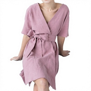 Vestido midi de lino rosa para mujer, con cuello en V, manga corta, cinturón para atar en la cintura, elegante, informal, de verano, lino, venta al por mayor - Product Image 1