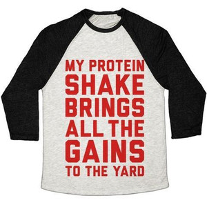 Mon shake protéiné apporte toutes les performances sur le terrain – T-shirt de baseball unisexe en tissu mélangé - Product Image 5