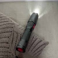 Lampe de poche d'urgence KT-X6 à longue durée de vie pour la ferme, la patrouille, la pêche en eau sauvage et le travail en entrepôt