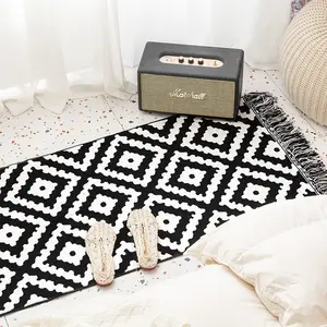 Ethnic Bohemian Style Hand-woven Tassel Carpet Bedroom Woven Rug and Carpet for Living Room Bedroom Bedside