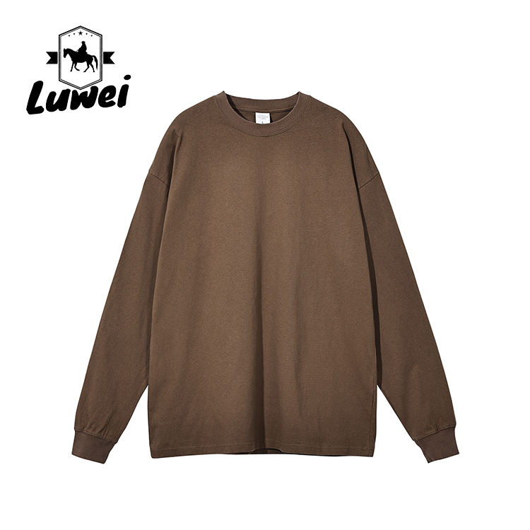 สีน้ำตาล