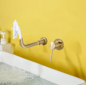 Rubinetto a <span class=keywords><strong>2</strong></span> fori a parete in ottone per lavello da <span class=keywords><strong>bagno</strong></span> a maniglia singola <span class=keywords><strong>rubinetti</strong></span> per <span class=keywords><strong>lavabo</strong></span> in oro spazzolato - Product Image 2