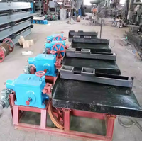 Équipement minière d'or à petite échelle, Usine de traitement de roche 2 Tph, Concasseur à mâchoires diesel, Broyeur à tambour humide, Table vibrante, Roulement