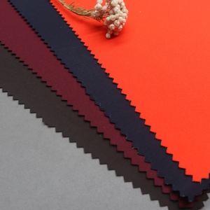 Chất Lượng Cao 100% <span class=keywords><strong>Polyester</strong></span> 300T <span class=keywords><strong>Pongee</strong></span> Vải 50D Sợi Đếm Chống Tĩnh Điện Và Windproof Cho Ngoại Quan Jersey Áo Khoác - Product Image 3