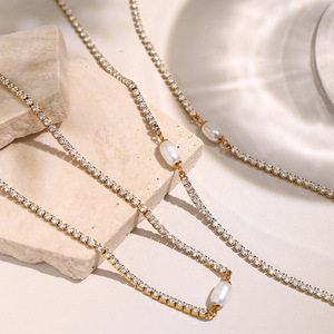 ชุดสร้อยคอมุกเทียมประดับเพชรเทียมชุบทองสำหรับผู้หญิง ดีไซน์ทรงกลมสีขาวแบบฝังช่อง เหมาะสำหรับงานปาร์ตี้ - Product Image 1