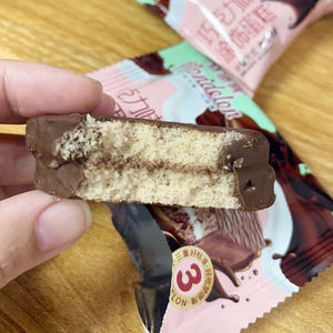 ขนมหวานช็อกโกแลต 50 กรัม กล่อง ขนมเช้า ขนมยามบ่าย ขนมเค้กช็อกโกแลตแบบชั้น พายเค้กช็อกโกแลต <span class=keywords><strong>เค้ก</strong></span>เคลือบ<span class=keywords><strong>ช็อกโกแลต</strong></span> - Product Image 4