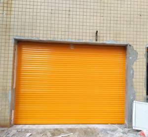 Portes de <span class=keywords><strong>garage</strong></span> automatiques en acier inoxydable à enroulement, résistantes au vent, avec finition en aluminium, porte à enroulement sécurisée - Product Image 5