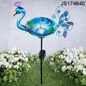 Metall Pfau Vogel häuschen Pfahl mit Solar Licht Vogel Design für Garten Pfahl Glas becken