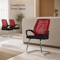 Chaise de visiteur moderne en maille colorée, hauteur réglable, accoudoirs fixes, base cantilever en aluminium chromé, chaise de conférence pour bureau