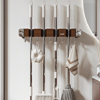 Support mural adhésif pour balai et serpillière à motif bois, sans perçage, support de rangement mural pour balai, support de rangement en plastique pour salle de bain