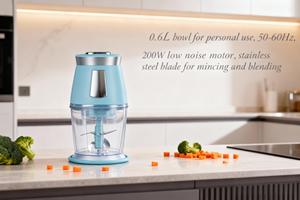 Mini hachoir électrique avec moteur en cuivre pur et lames en acier inoxydable, puissance de 350 W pour un usage domestique en quelques secondes - Product Image 3