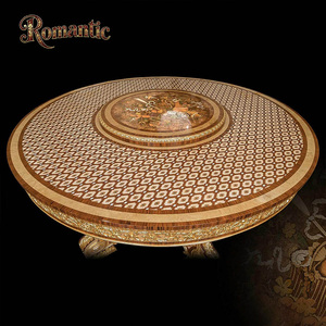 Set <span class=keywords><strong>da</strong></span> <span class=keywords><strong>Pranzo</strong></span> di Lusso in Stile Mediorientale, Tavolo Rotondo Personalizzato in Legno Massello Intagliato a Mano con Intarsi in Venature del Legno e Sedie - Product Image 2