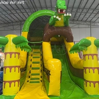 Toboggan aquatique gonflable sur le thème du monde des dinosaures préhistoriques avec décorations de palmiers pour événements commerciaux