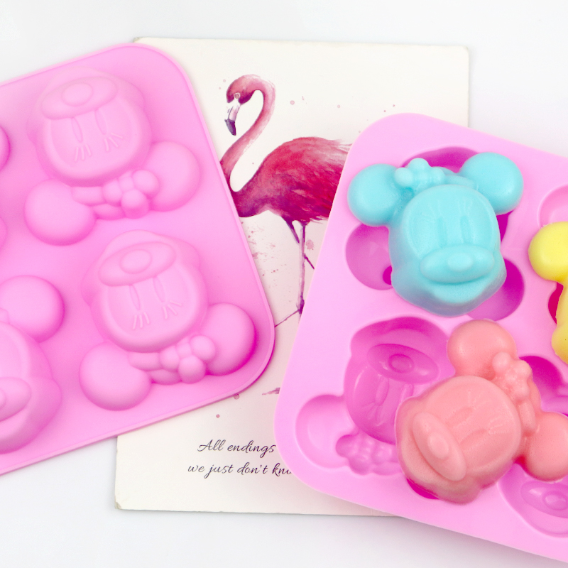 Stampo In PVC Per Sapone E Bomba Da Bagno 4 Cavità A Fetta Di Torta – M08 – 7.5x5.3x3.8 Cm Per 40g