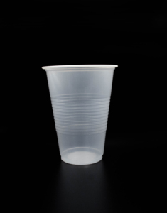 Gobelet jetable transparent et mince de 16 oz, sans BPA, pour boissons de fête, en plastique, fabriqué au Vietnam - Product Image 3
