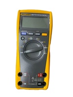 Multimètre numérique portable True-RMS 179 avec affichage numérique, 1000V AC/DC, 10A, résistance 50M, température max. +400°C, garantie 1 an