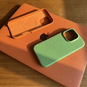 Ốp điện thoại da thật cao cấp YUBO LEATHER, bọc 3 cạnh, chất liệu da sần, dành cho <span class=keywords><strong>iPhone</strong></span> 16 Pro và 16 Pro Max - Product Image 4