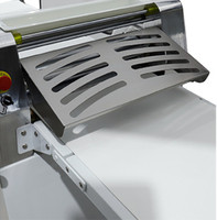 Machine à cuire le pain semi-automatique professionnelle pour boulangerie, avec bande transporteuse, pour la pâte à pizza, les croissants, les noix et le lait