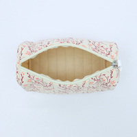 Pochette cosmétique en toile RPET matelassée à imprimé floral violet avec logo personnalisé, sac de maquillage avec fermeture éclair, organiseur de toilette de voyage
