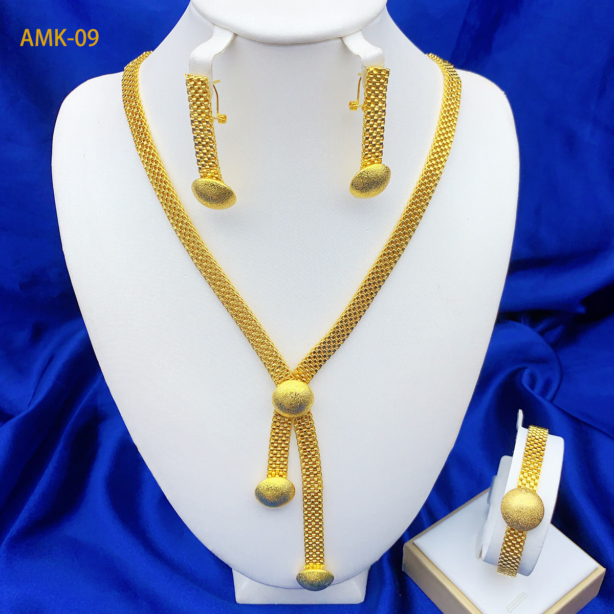 Amk-09