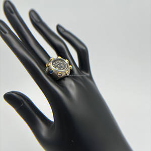 Bague vintage en argent sterling 925 plaqué rhodium minimaliste gravée sur mesure avec zircon coloré Medusa pour femme, cadeau de mariage - Product Image 4