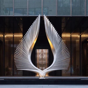 Sculpture moderne en acier inoxydable en forme d'aile d'ange, polie, pour extérieur, parc, lieu de mariage, centre commercial, aménagement paysager commercial - Product Image 1