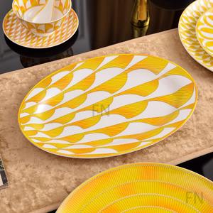 Juego de vajilla de 41 piezas de platos de cerámica clásicos amarillos de lujo de estilo europeo de Venta caliente - Product Image 4