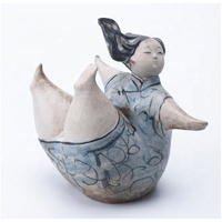 Sculpture en céramique mate de jeune fille, figurine bleue, design européen moderne, ornement d'art de bureau écologique pour la décoration d'hôtel