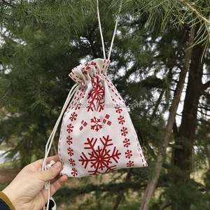 Sac cadeau en toile de lin et coton avec cordon de serrage, broderie personnalisée, pour le rangement des bougies - Matériel de Noël, sac anti-poussière - Product Image 2