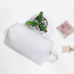 Custom Logo Large Capacity Zipper Waffle Makeup <strong>Bag</strong> <strong>Travel</strong> <strong>Toiletry</strong> Organizer <strong>Women</strong> Waffle Cosmetic <strong>Bag</strong> with Soft Handle - Product Image 4
