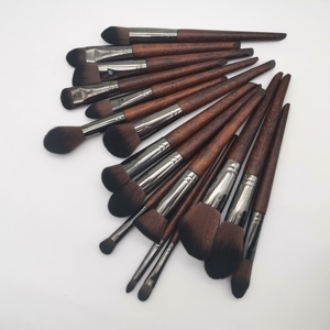 Ensemble de 16 pinceaux de maquillage à manche en bois, poils naturels, pour fond de teint, estompage, anticernes, fard à paupières, visage - Product Image 2