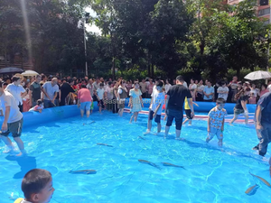 Thương mại bán buôn tùy chỉnh di động dành cho người lớn nước đi Bộ bóng hồ bơi lớn Hồ bơi bơm hơi Aqua công viên trẻ em - Product Image 5