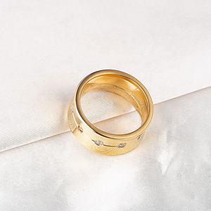 プロモレディリング防水ウーマンリングステンレススチールポリッシュ18Kゴールドメッキレディフィンガーリング、CZインレイ付き - Product Image 6