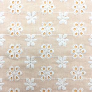 100% cotone ricamato tessuto di cotone per abbigliamento bambino Schiffli pizzo cava fuori tessuto vendita calda - Product Image 2