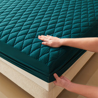 Vente en gros de couvre-lit imperméable simple de couleur unie protège-matelas pour hôtel et maison drap de lit couvre-lit imperméable antisalissure