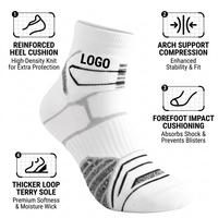 Chaussettes de sport respirantes à logo personnalisé, anti-ampoules, avec soutien de la voûte plantaire, compression, coupe basse, pour hommes